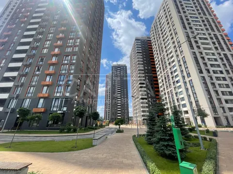 Продажа  офисное помещение Киевская обл., Киев, Днепровская наб. ул., 18а - 27/27