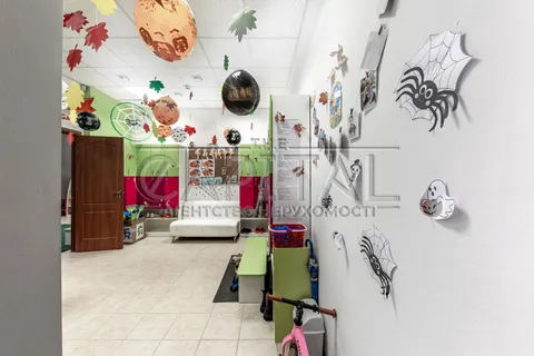 Продажа  коммерческое помещение Киевская обл., Киев, Урловская ул., 21 - 5/34