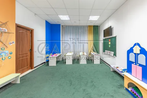 Продажа  коммерческое помещение Киевская обл., Киев, Урловская ул., 21 - 12/34