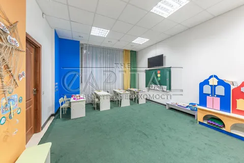 Продажа  коммерческое помещение Киевская обл., Киев, Урловская ул., 21 - 13/34