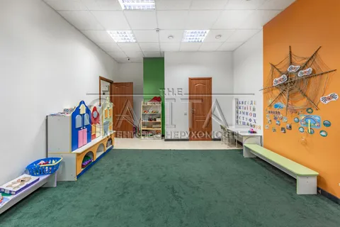 Продажа  коммерческое помещение Киевская обл., Киев, Урловская ул., 21 - 14/34