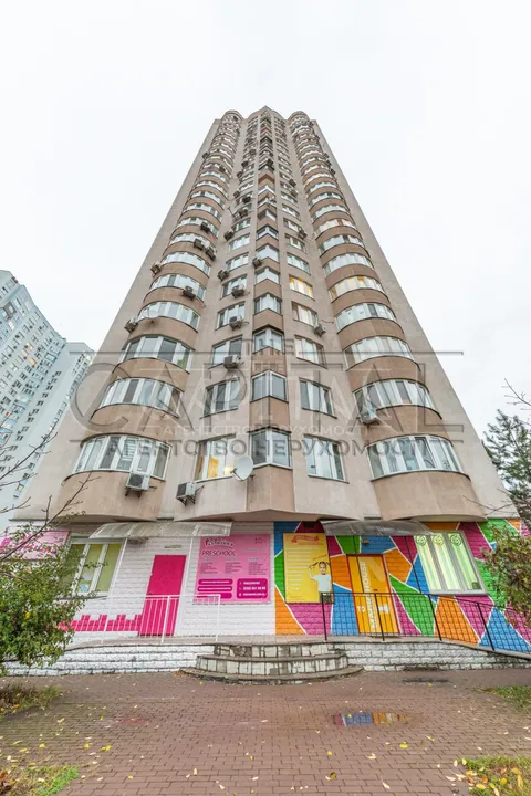 Продажа  коммерческое помещение Киевская обл., Киев, Урловская ул., 21 - 33/34