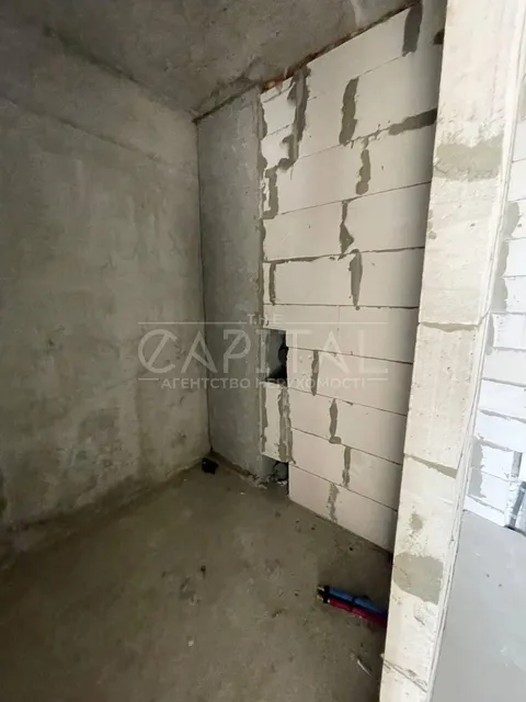 Продажа  коммерческое помещение Киевская обл., Киев, Днепровская наб. ул., 15К - 7/42
