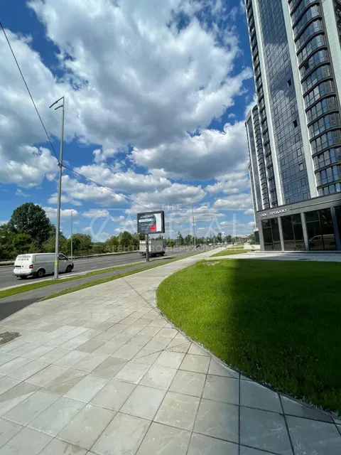 Продажа  коммерческое помещение Киевская обл., Киев, Днепровская наб. ул., 15К - 39/42