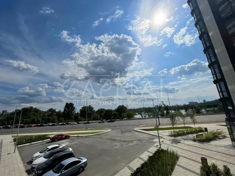 Продажа  коммерческое помещение Киевская обл., Киев, Днепровская наб. ул., 15К - 42/42