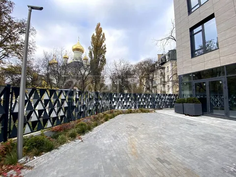 Продажа  коммерческое помещение Киевская обл., Киев, Сечевых Стрельцов ул., 44а - 6/8
