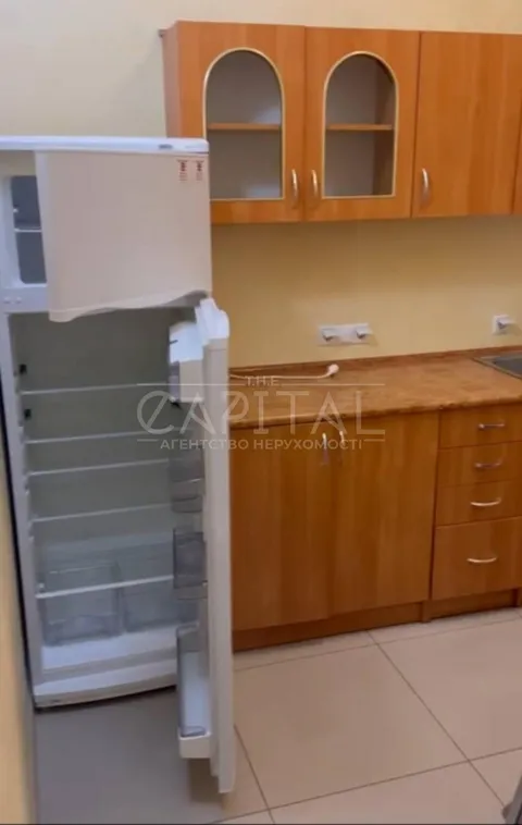 Продажа  офисное помещение Киевская обл., Киев, Срибнокильская ул., 3Б - 6/15