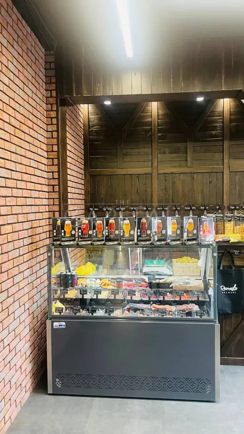 Продажа  коммерческое помещение Киевская обл., Киев, Каховская ул., 58 - 3/10