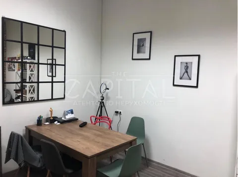Продажа  коммерческое помещение Киевская обл., Киев, Коновальца Евгения ул., 32 - 3/9
