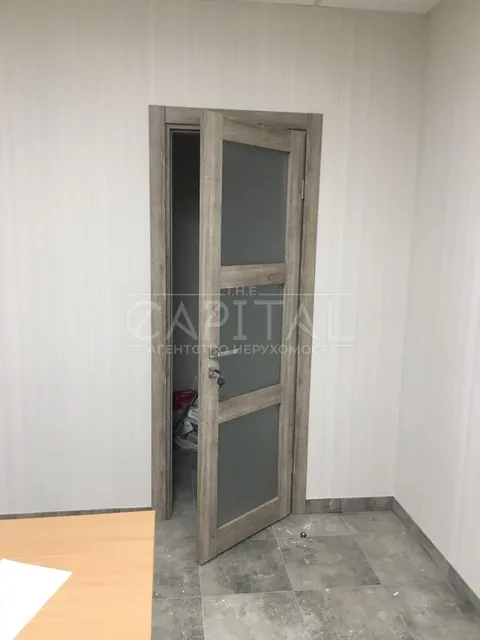 Продажа  офисное помещение Киевская обл., Киев, Харьковское ул., 19 - 9/22