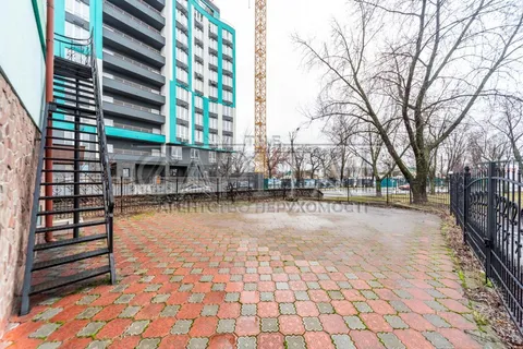 Продажа  коммерческое помещение Киевская обл., Украинка, Днепровский ул., 25 - 10/26