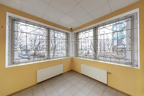 Продажа  коммерческое помещение Киевская обл., Украинка, Днепровский ул., 25 - 17/26