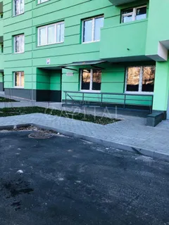 Продажа  коммерческое помещение Киевская обл., Киев, Комарова Космонавта ул., 1