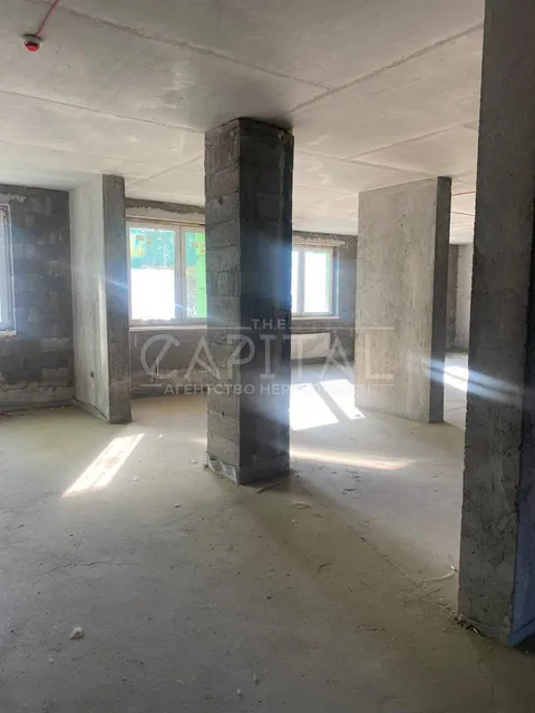 Продажа  коммерческое помещение Киевская обл., Киев, Комарова Космонавта ул., 1 - 5/12