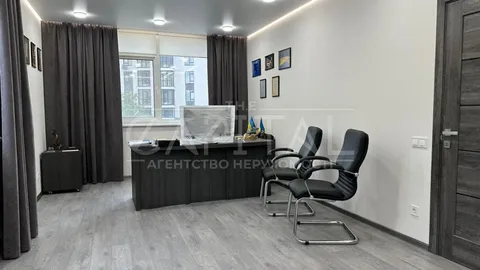 Продажа  офисное помещение Киевская обл., Киев, просп. Любомира Гузара ул.,  - 3/15