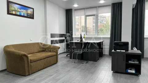 Продажа  офисное помещение Киевская обл., Киев, просп. Любомира Гузара ул.,  - 4/15