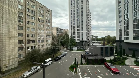 Продажа  офисное помещение Киевская обл., Киев, просп. Любомира Гузара ул.,  - 9/15