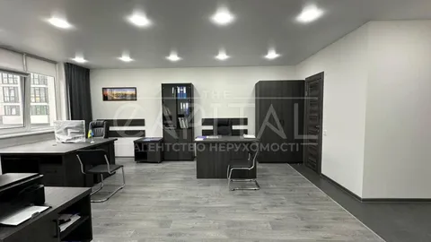 Продажа  офисное помещение Киевская обл., Киев, просп. Любомира Гузара ул.,  - 13/15