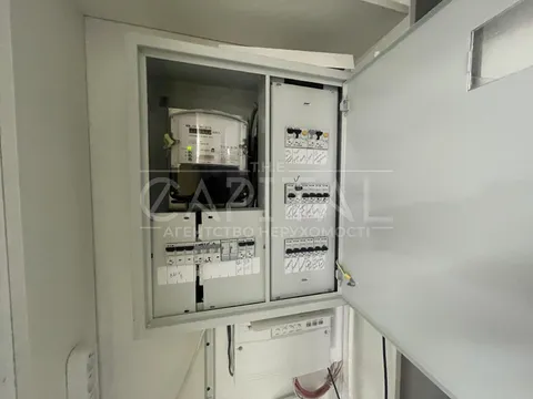 Продажа  коммерческое помещение Киевская обл., Киев, Замковецкая ул., 106Б - 22/24