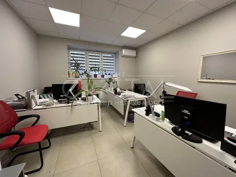 Продажа  офисное помещение Киевская обл., Святопетровское, Центральна ул.,  - 12/32