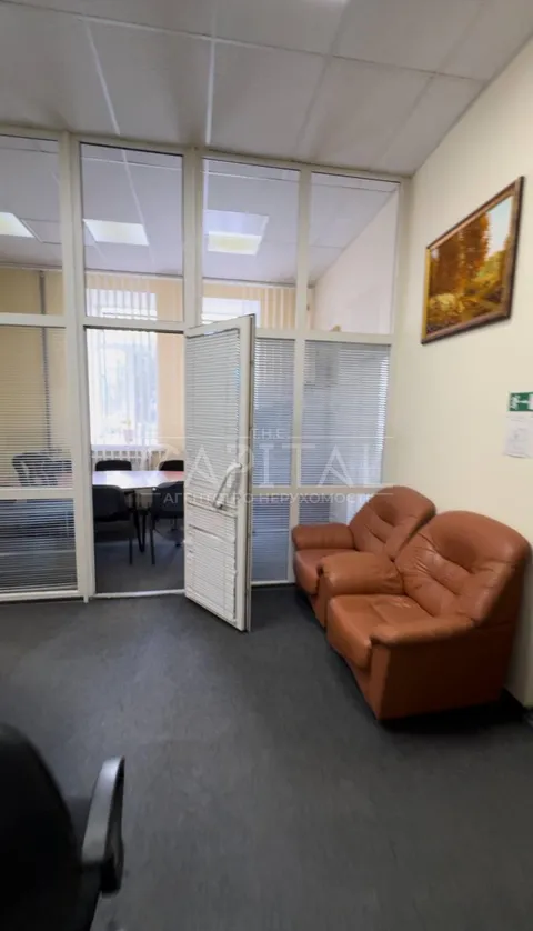 Продажа  офисное помещение Киевская обл., Киев, Гончара Олеся ул., 74А - 7/22