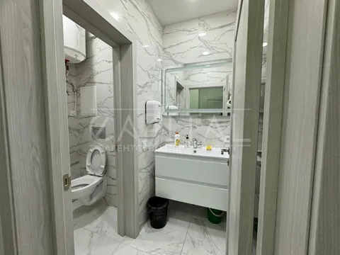 Продажа  офисное помещение Киевская обл., Киев, Гончара Олеся ул., 74А - 15/22