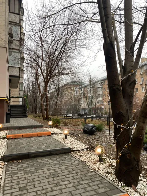 Продажа  коммерческое помещение Киевская обл., Киев, Андрея Верхогляда ул., 6Б - 6/9